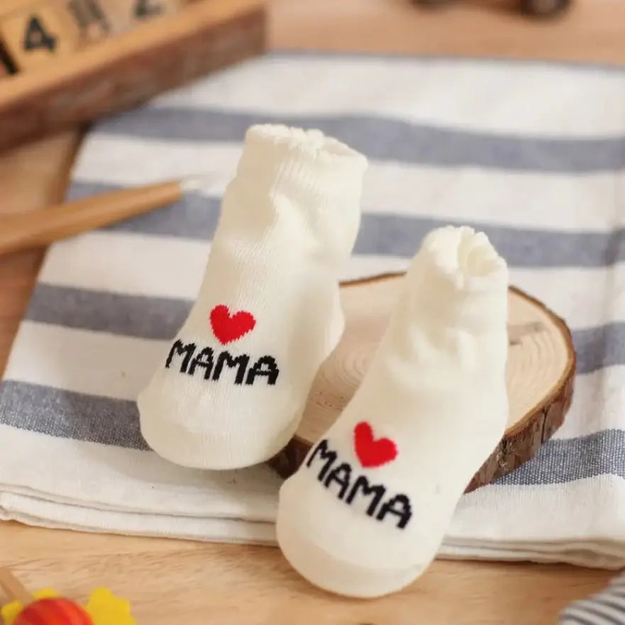 &quot;Newborn Baby Cotton Socks - I ❤️ MAMA PAPA - 2 Pairs&quot; - Paws For Baby