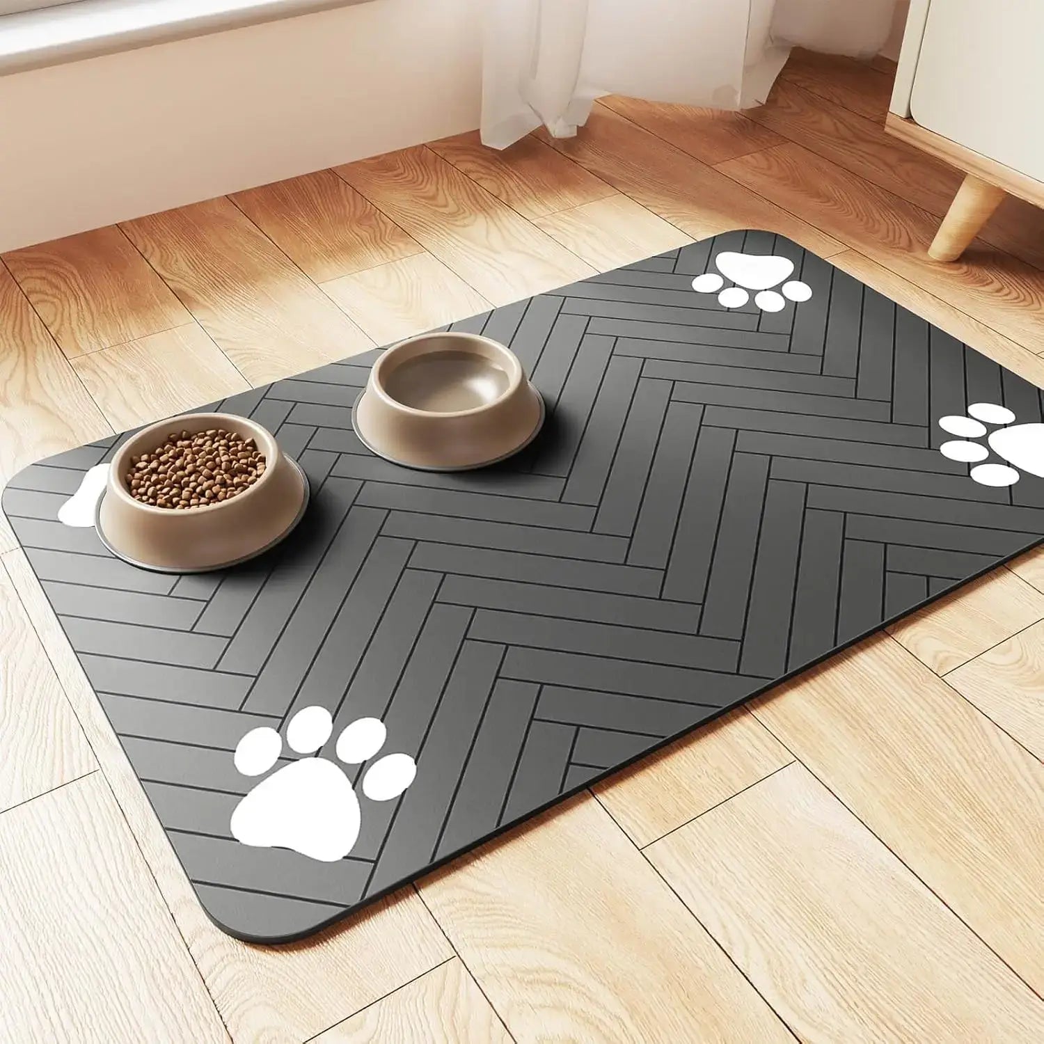 Waterproof pet feeding mat with paw prints, absorbent and quick-dry, perfect for keeping floors clean and dry.